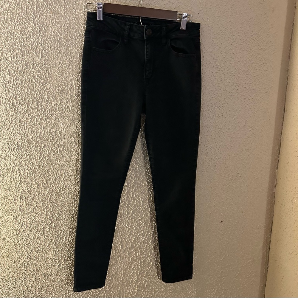 American Eagle Black Super Stretch Skinny Jegging Sz 6 Grunge Goth Straight Leg
